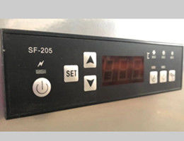 上の台紙の冷房装置OEMのサイズ3の塗られた鋼鉄商業氷のフリーザー