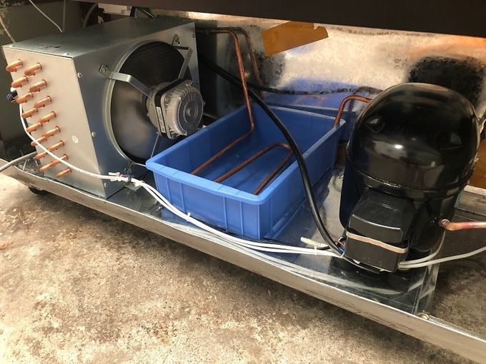 自動車はアイス クリームのショーケースのフリーザー7鍋-22℃~ -18℃の温度較差2の霜を取り除く